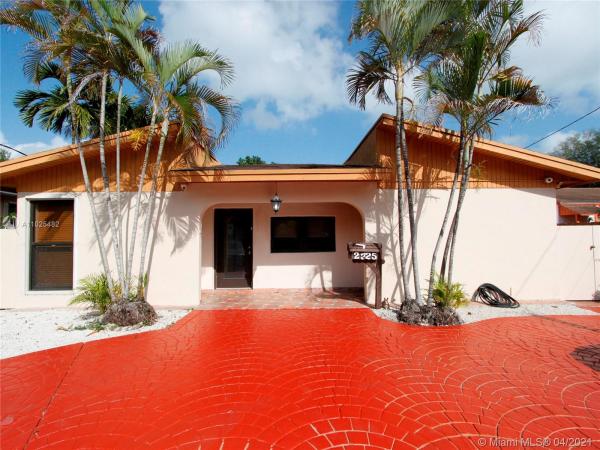 Coral Villas, 2725 SW 64th Ave, Coral Terrace, Florida 33155, image 2