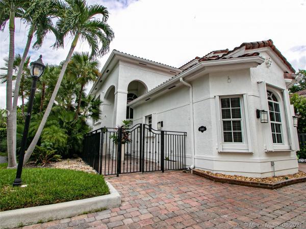 Golden Gate Estates & Marina, 19483 38th Ct, Sunny Isles Beach, Florida 33160, image 2
