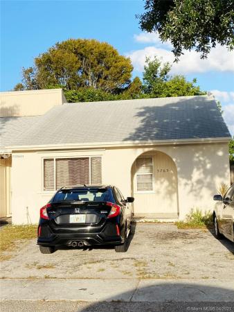 Villa Del Trio, 5765 S 37th St, Greenacres, Florida 33463, image 2