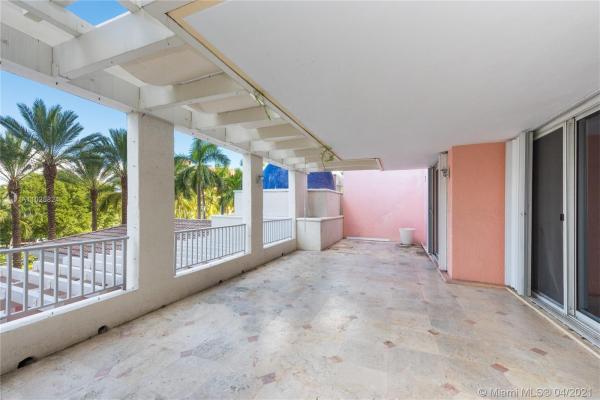 Club Tower, 781 Crandon Blvd #303, Key Biscayne, Florida 33149, image 1