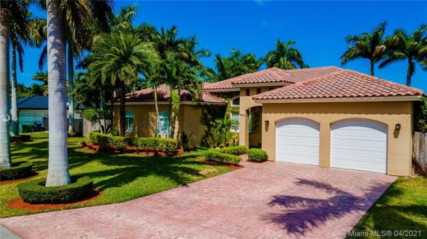 19713 SW 133rd Ct, Unincorporated Dade County, Florida 33177, image 2