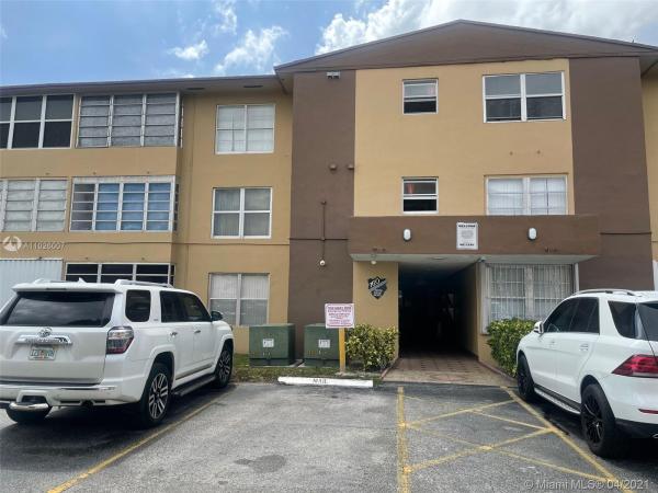 Palm Springs Gardens, 160 Royal Palm Rd #107, Hialeah Gardens, Florida 33016, image 1