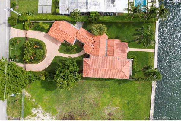 Isle Of Normandy Trouville, 1600 Bay Dr, Miami Beach, Florida 33141, image 2