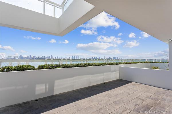 The Bentley Bay South, 520 West Ave #502, Miami Beach, Florida 33139, image 2