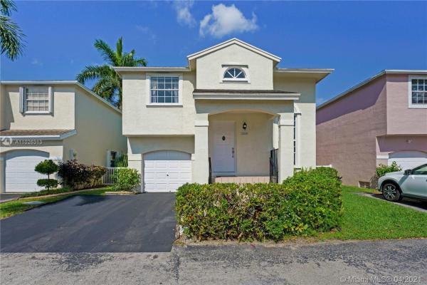 The Provinces Of Pierpointe At Pembroke Lakes, 12024 NW 13th St, Pembroke Pines, Florida 33026, image 2