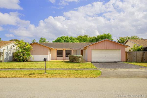 Shores Calusa, 13750 SW 108th St, The Hammocks, Florida 33186, image 2