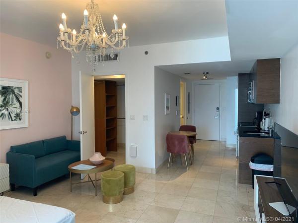 Icon Brickell Tower 3, 485 Brickell Ave #2205, Miami, Florida 33131, image 2