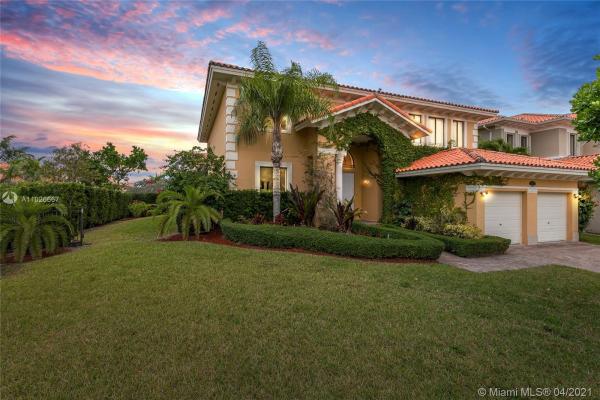 Cutler Cay, 18703 SW 76th Ct, Cutler Bay, Florida 33157, image 2