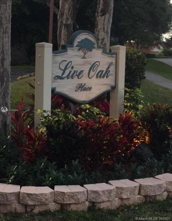 Live Oak Of Pine Island Ridge, 9410 Live Oak Pl #109, Davie, Florida 33324, image 2