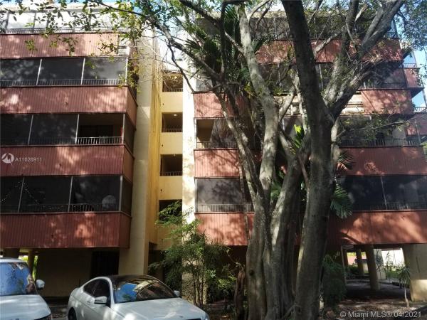 Parkway Grove, 16220 NW 2nd Ave #311, Golden Glades, Florida 33169, image 1