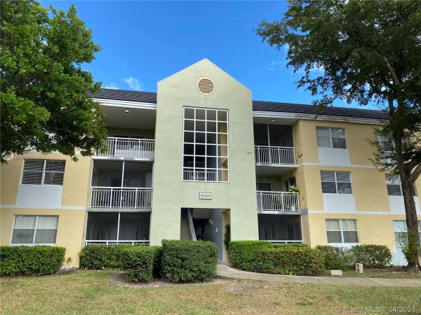 Le Club At Old Cutler, 8580 SW 212th St #303, Cutler Bay, Florida 33189, image 2