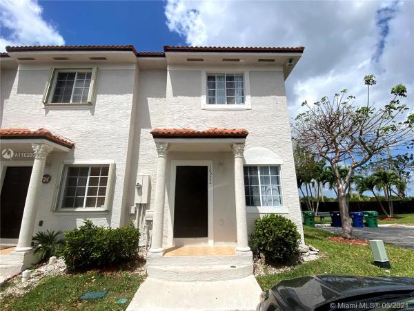 Cazadores North, 16922 SW 138th Ct, Richmond West, Florida 33177, image 2