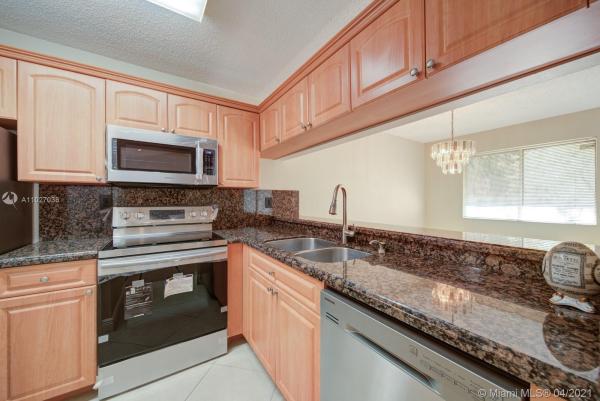 Parc Vista, 9439 SW 140th Ct, Kendall, Florida 33186, image 2