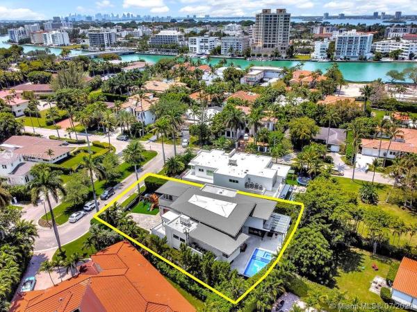 Bal Harbour Village, 65 Camden Ct, Bal Harbour, Florida 33154, image 1