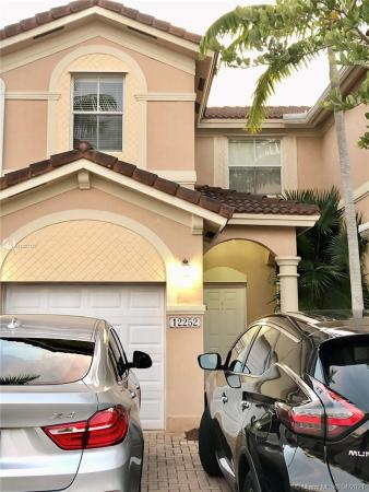 Kendall Breeze, 12252 SW 124th Path, Three Lakes, Florida 33186, image 2