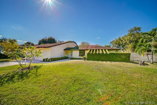 Sabal Chase, 11520 SW 105th Ter, Kendall, Florida 33176, image 2