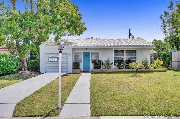 Treasure Island, 7541 W Treasure Dr, North Bay Village, Florida 33141, image 2