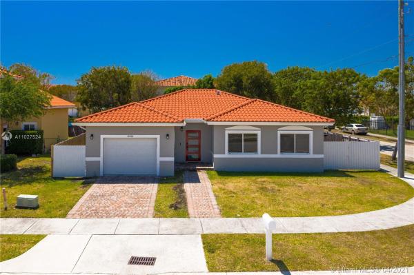 Seastone, 10892 SW 181st Ter, West Perrine, Florida 33157, image 2