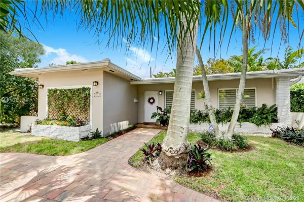 Tamiami Place, 1021 Wallace St, Coral Gables, Florida 33134, image 2