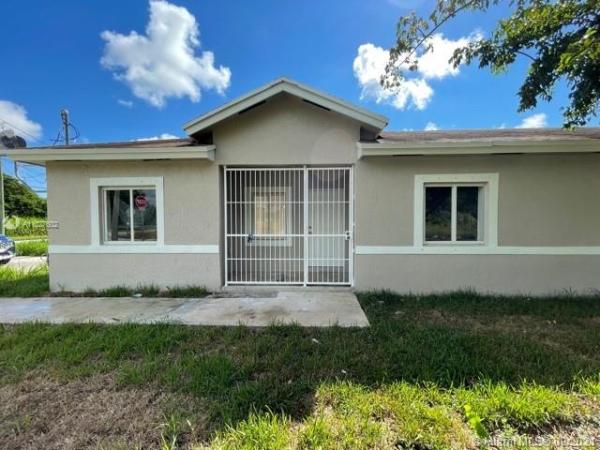 Goulds No HOA, 12198 SW 220th St, Goulds, Florida 33170, image 2