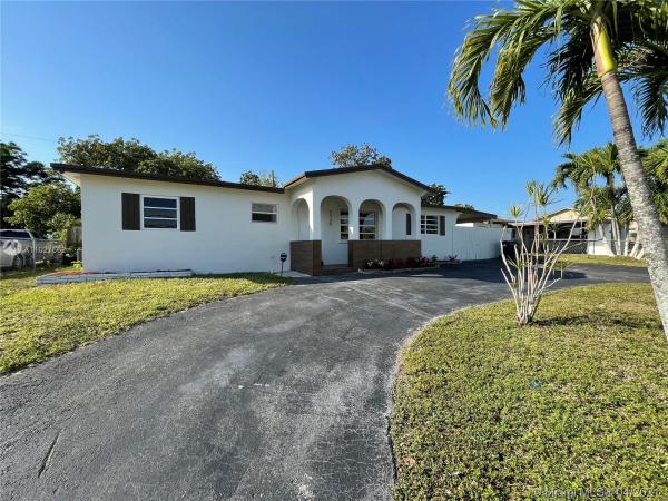 South Coral Homes, 9920 Jamaica Dr, Cutler Bay, Florida 33189, image 2