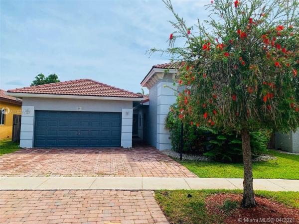 Cristys Homestead, 1281 NE 41st Pl, Homestead, Florida 33033, image 2