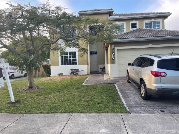 Pelican Bay At Old Cutler Lakes, 8937 SW 211th Ln, Cutler Bay, Florida 33189, image 2