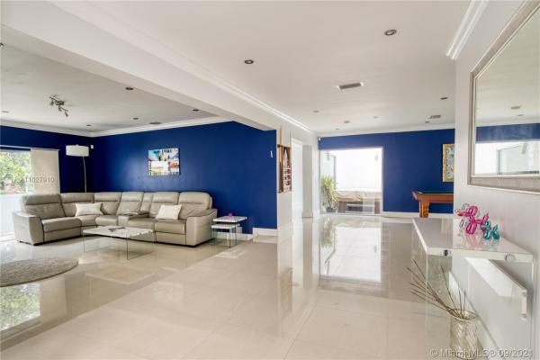 Sans Souci Estates, 2001 NE 122nd St, North Miami, Florida 33181, image 2