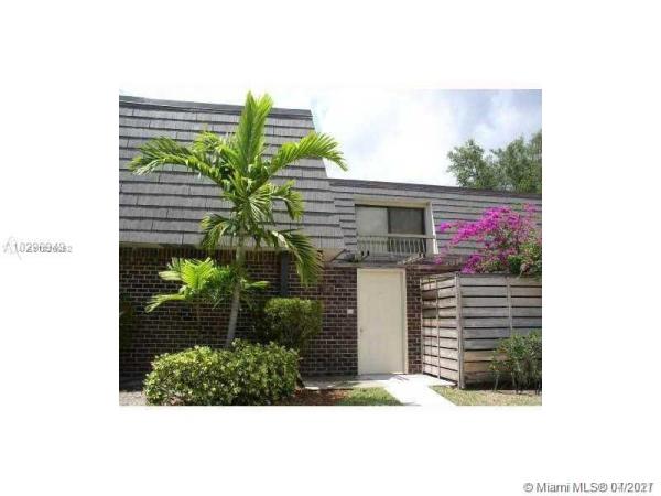 Glenwood Townhomes, 1119 11th Ter, Palm Beach Gardens, Florida 33418, image 2