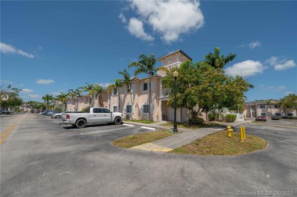 Caribbean Isles Villas, 2733 NE 3rd Ct #206, Homestead, Florida 33033, image 2