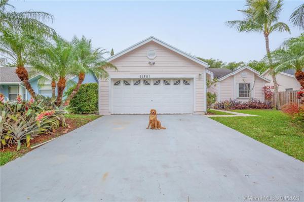 Laguna Pointe, 21801 SW 97th Ct, Cutler Bay, Florida 33190, image 2