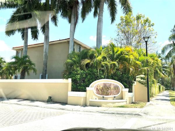 Bridgeport Villas, 14201 SW 126th Pl, Three Lakes, Florida 33186, image 2