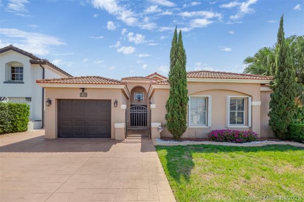 Shoma Homes At Tamiami, 863 NW 132nd Ct, Tamiami, Florida 33182, image 2