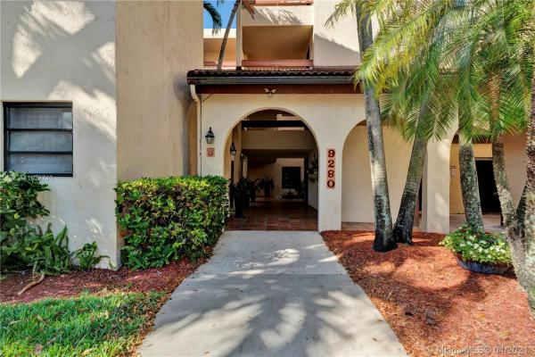 Kenland Pointe, 9280 SW 123rd Ct #405, The Crossings, Florida 33186, image 2