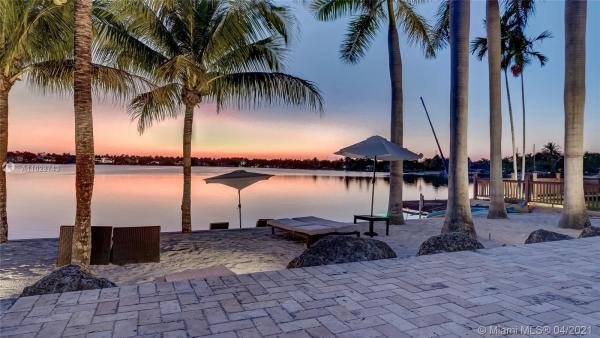 Lakeshore, 13804 SW 92nd Ct, Kendall, Florida 33176, image 2