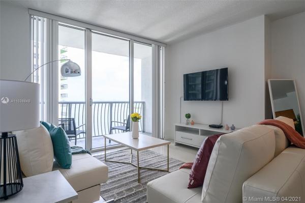 Opera Tower, 1750 N Bayshore Dr #2203, Miami, Florida 33132, image 2