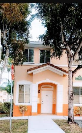 Shoma Villas At Country Club Of Miami, 7321 NW 174th Ter #100, Country Club, Florida 33015, image 2