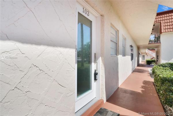 Greenway Village South, 12018 Greenway Cir S #103, Royal Palm Beach, Florida 33411, image 2