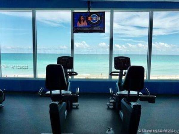 The Carriage House, 5401 Collins Ave #1110, Miami Beach, Florida 33140, image 2