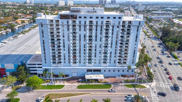 Sailboat Cay, 13499 Biscayne Blvd #PH1704, North Miami, Florida 33181, image 2