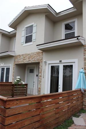 Townhomes On Coconut Palm, 12778 SW 248th St, Princeton, Florida 33032, image 2