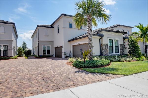 Boca Flores, 21842 Canadensis Cir #101, Boca Raton, Florida 33428, image 2