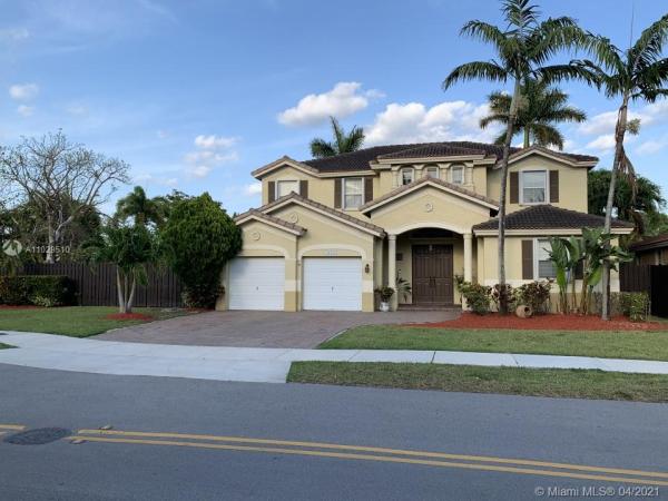 Kendall Breeze, 12133 SW 122nd Ct, Three Lakes, Florida 33186, image 2