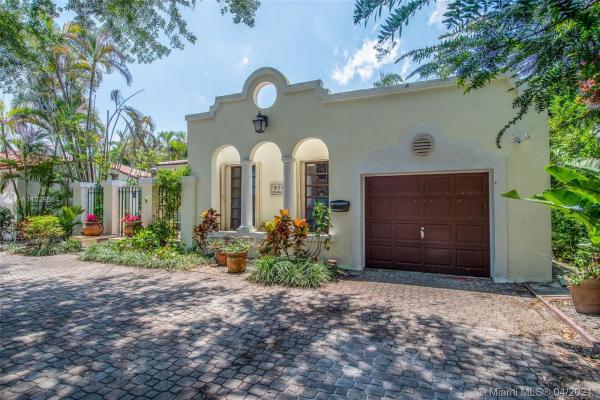 Welbon, 914 Monterey St, Coral Gables, Florida 33134, image 2