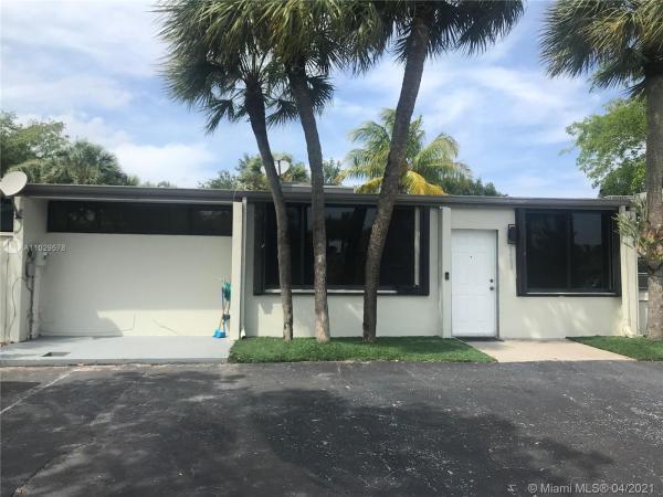 Lake Katharine, 6480 E Miami Lakes Dr E #6480, Miami Lakes, Florida 33014, image 1