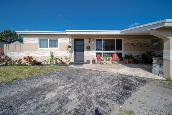 Miramar Tropical, 2300 Everglades Dr, Miramar, Florida 33023, image 2