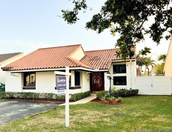 Sunset Harbour, 12780 SW 65 St #, Kendale Lakes, Florida 33183, image 2
