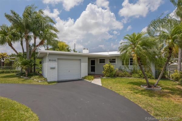 South Coral Homes, 9441 Martinique Dr, Cutler Bay, Florida 33189, image 2