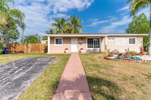 Fairway Estates, 15741 SW 100th Ave, Palmetto Estates, Florida 33157, image 2