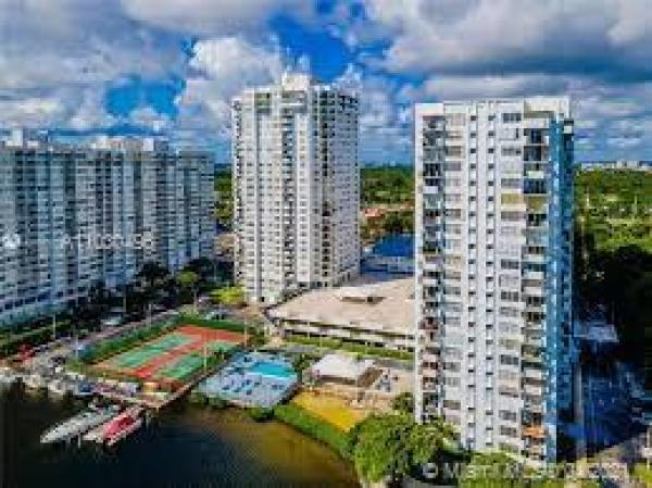 Commodore Plaza Century, 2780 NE 183rd St #1609, Aventura, Florida 33160, image 2